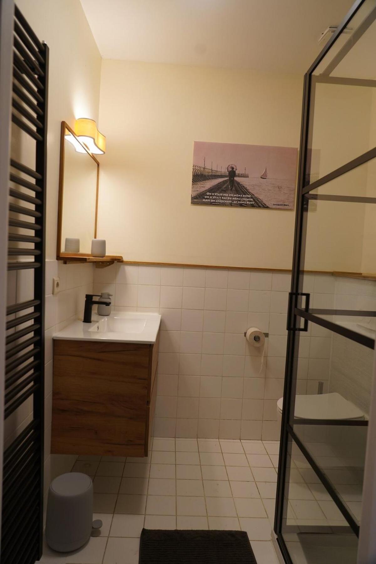 Renovated Appt In 20min From Bruges *